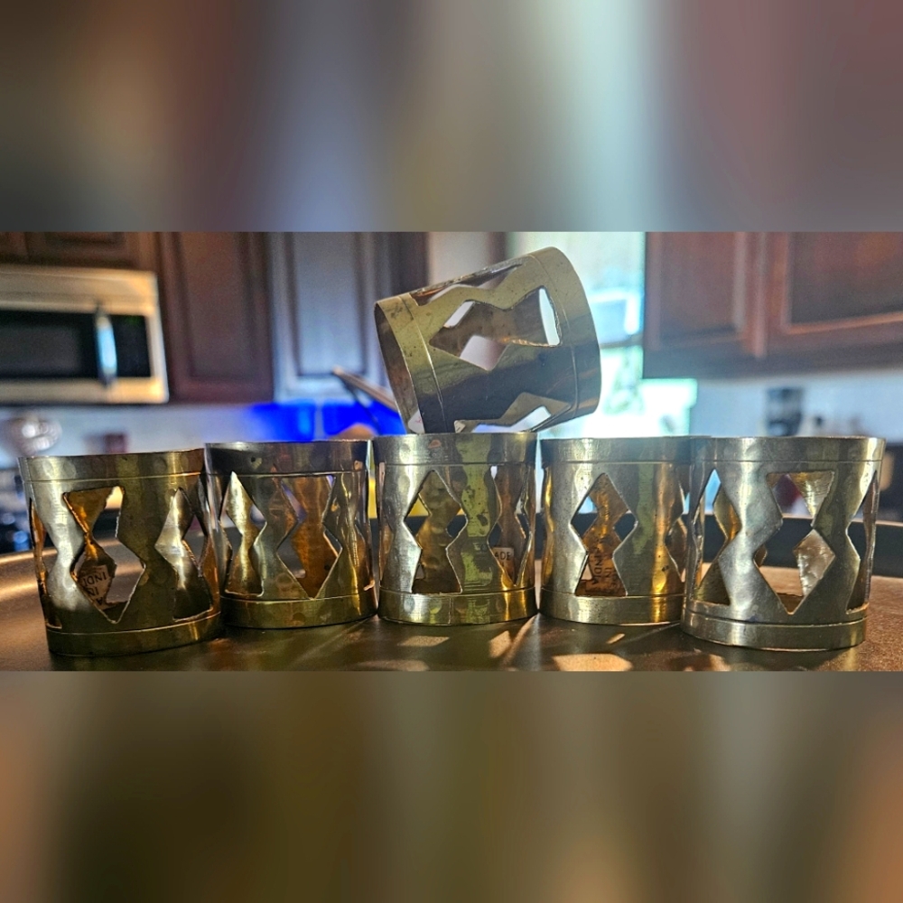 Vtg Set of 6 Brass Plated Napkin Rings